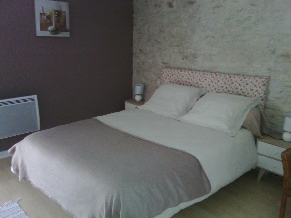 La Rosaliere Bed & Breakfast Chabournay Exterior photo